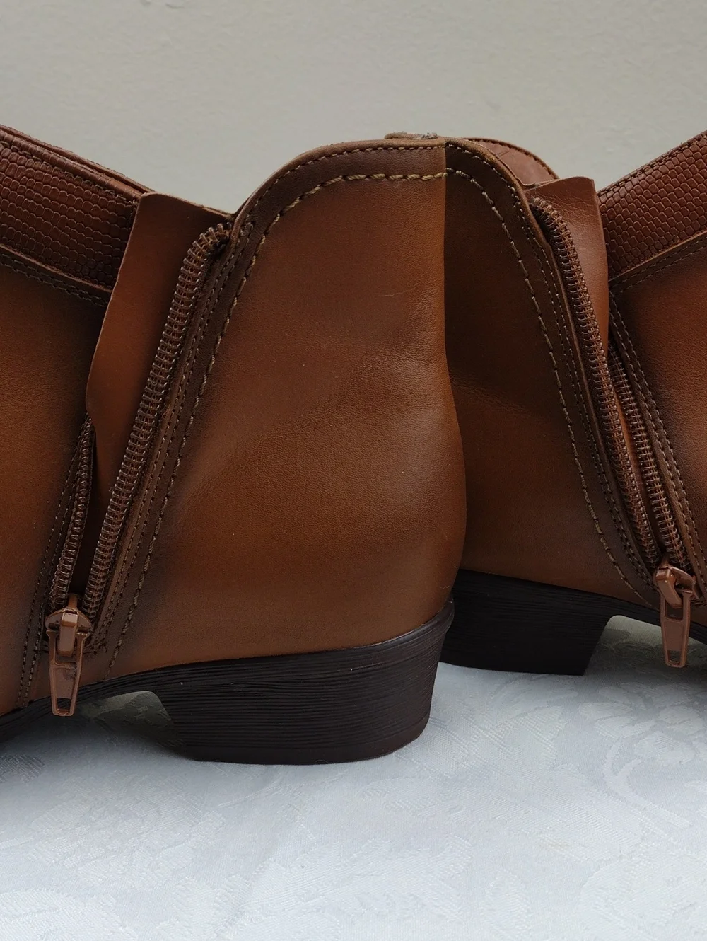 Rockport Carly Brown Leather Snakeskin Trim Almond Toe Side Zip Low Heel Bootie